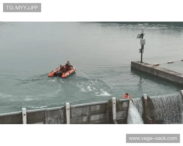 致命沸腾线！救生衣无效，专家紧急提醒夏季远离滚水坝(2)